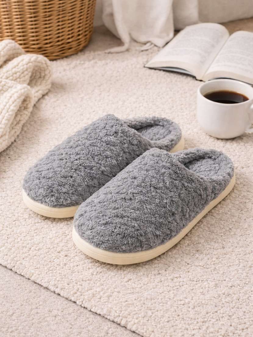 women solid slip on winterwear slipper
