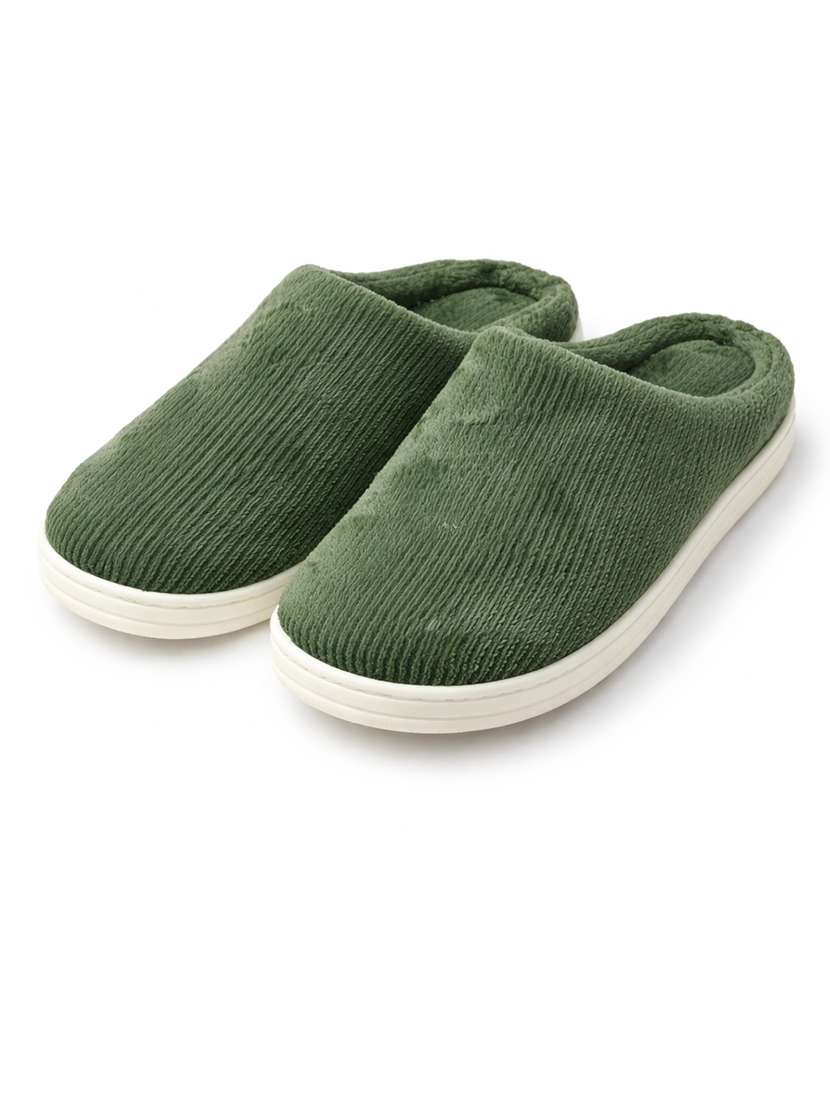 women solid slip on winterwear slipper