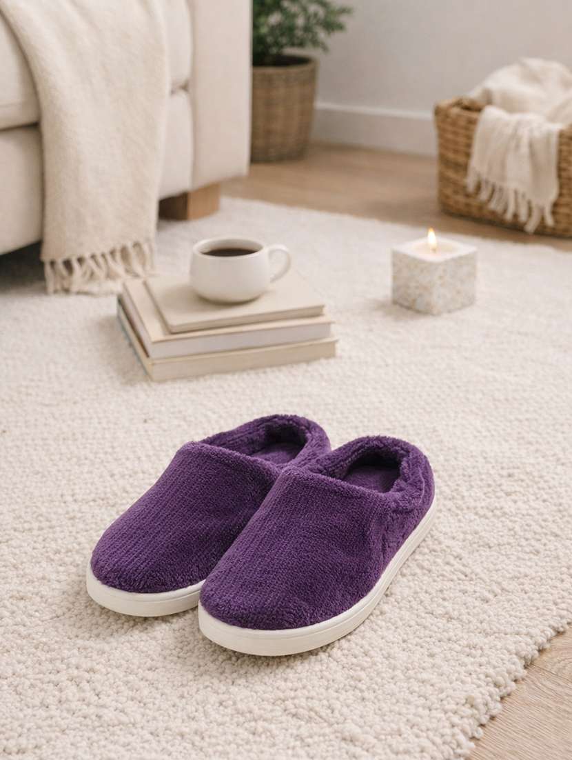 women solid slip on winterwear slipper