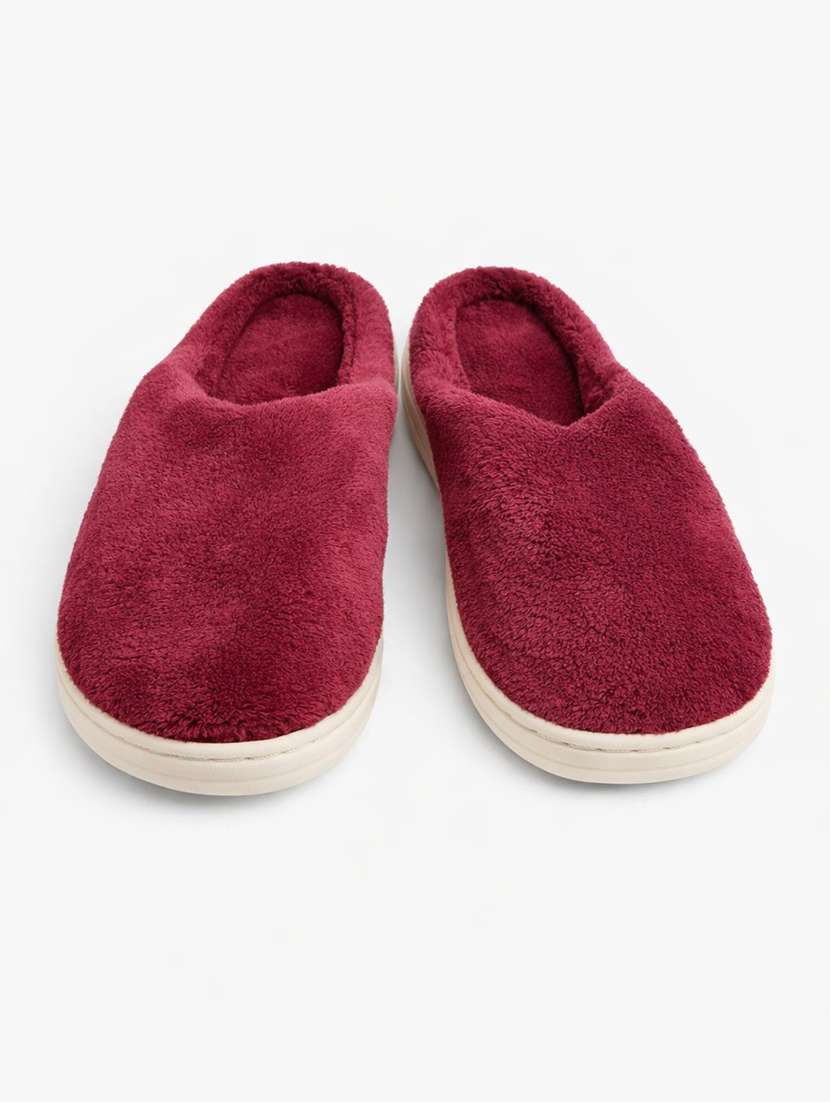 women solid slip on winterwear slipper