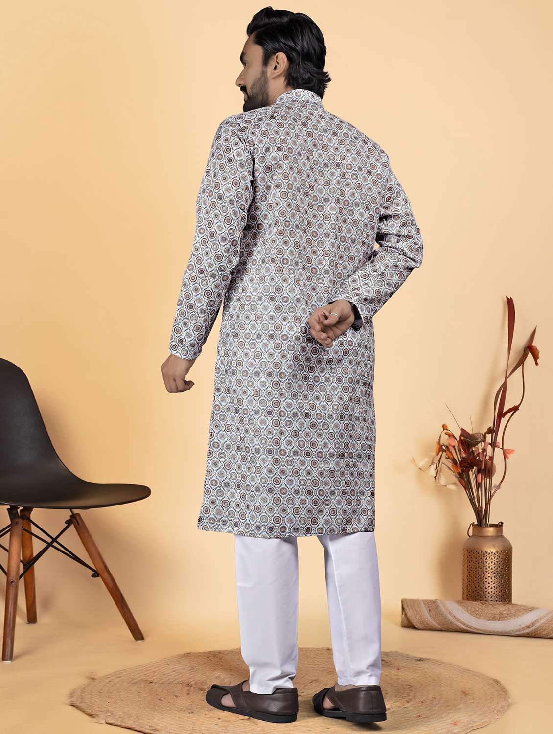men printed mandarin neck long kurta - 22286976 -  Standard Image - 3