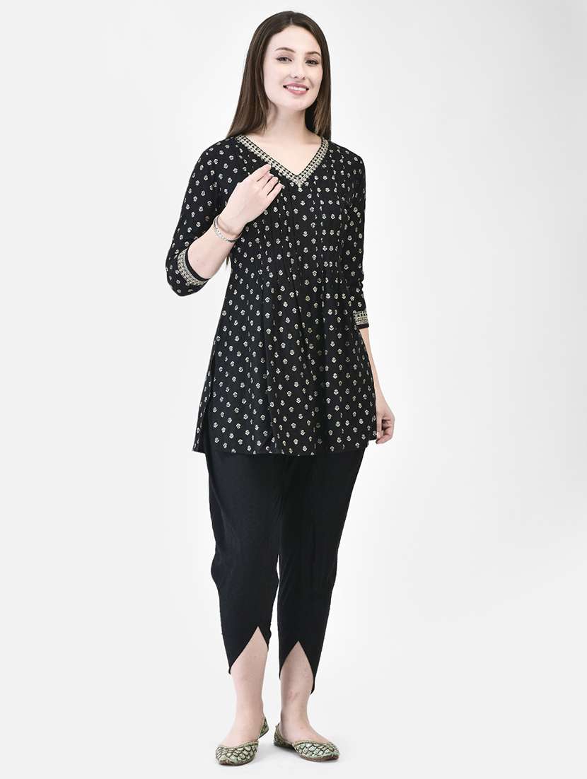 women printed  three quarter sleeve a-line kurti