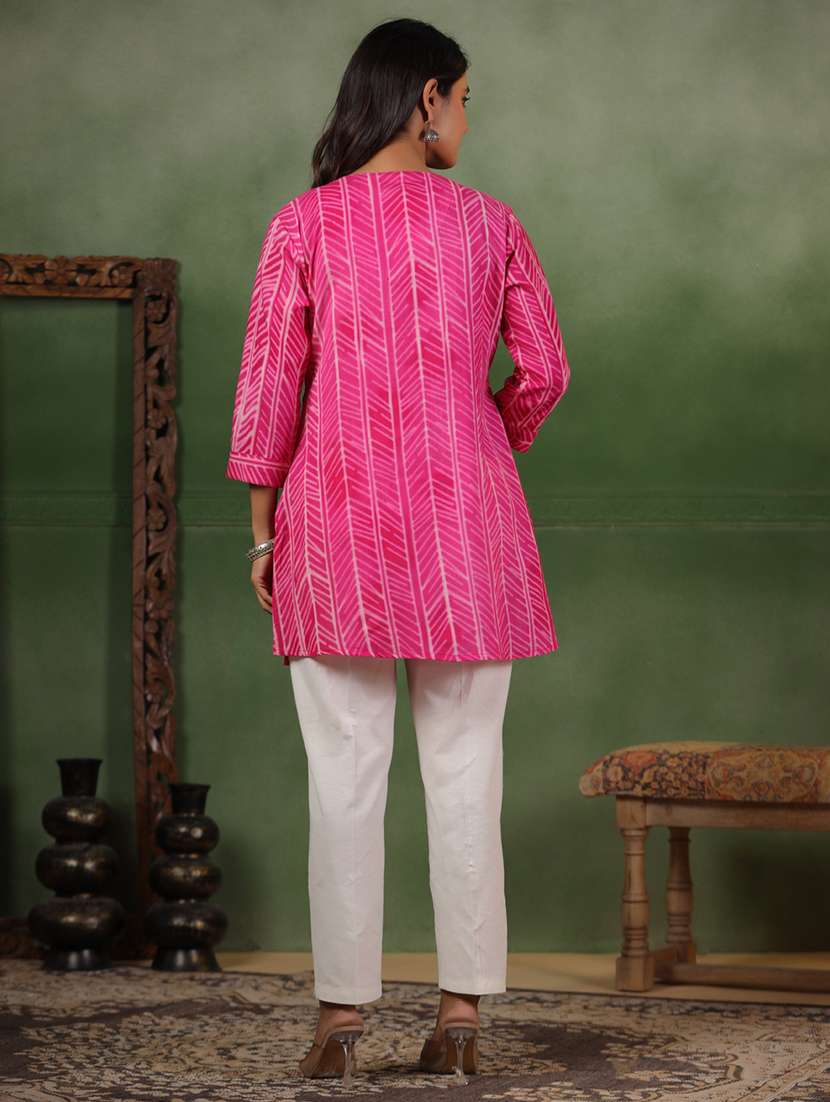 women printed three quarter sleeve a-line kurti - 22287107 -  Standard Image - 3