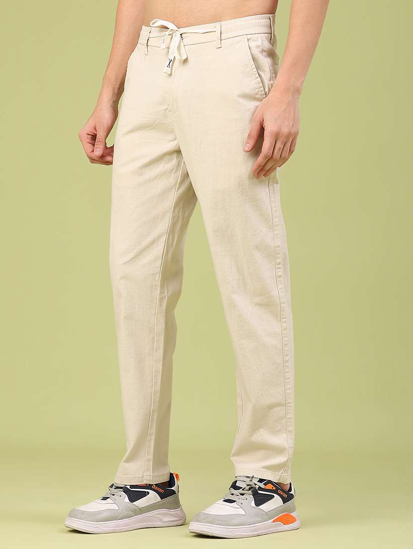 men solid mid rise chinos casual trouser