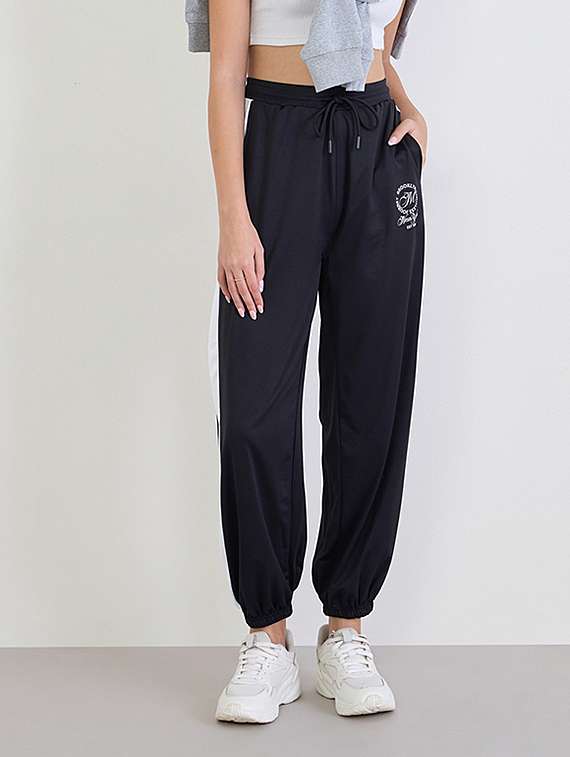 women tapered high rise jogger