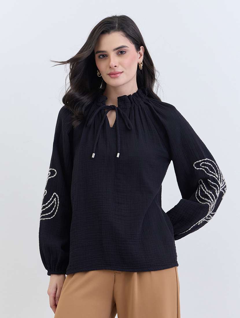 women embroidered puff sleeve regular top