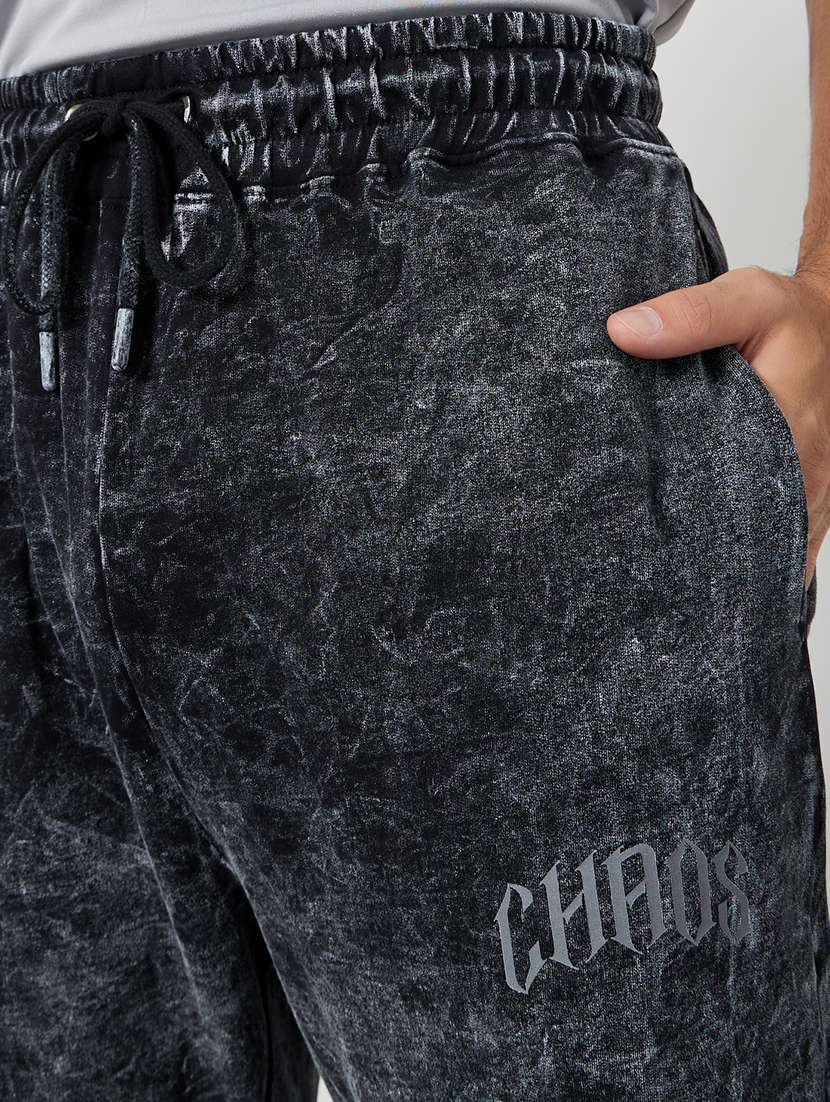 men printed mid rise relaxed fit track pant - 22287907 -  Standard Image - 3