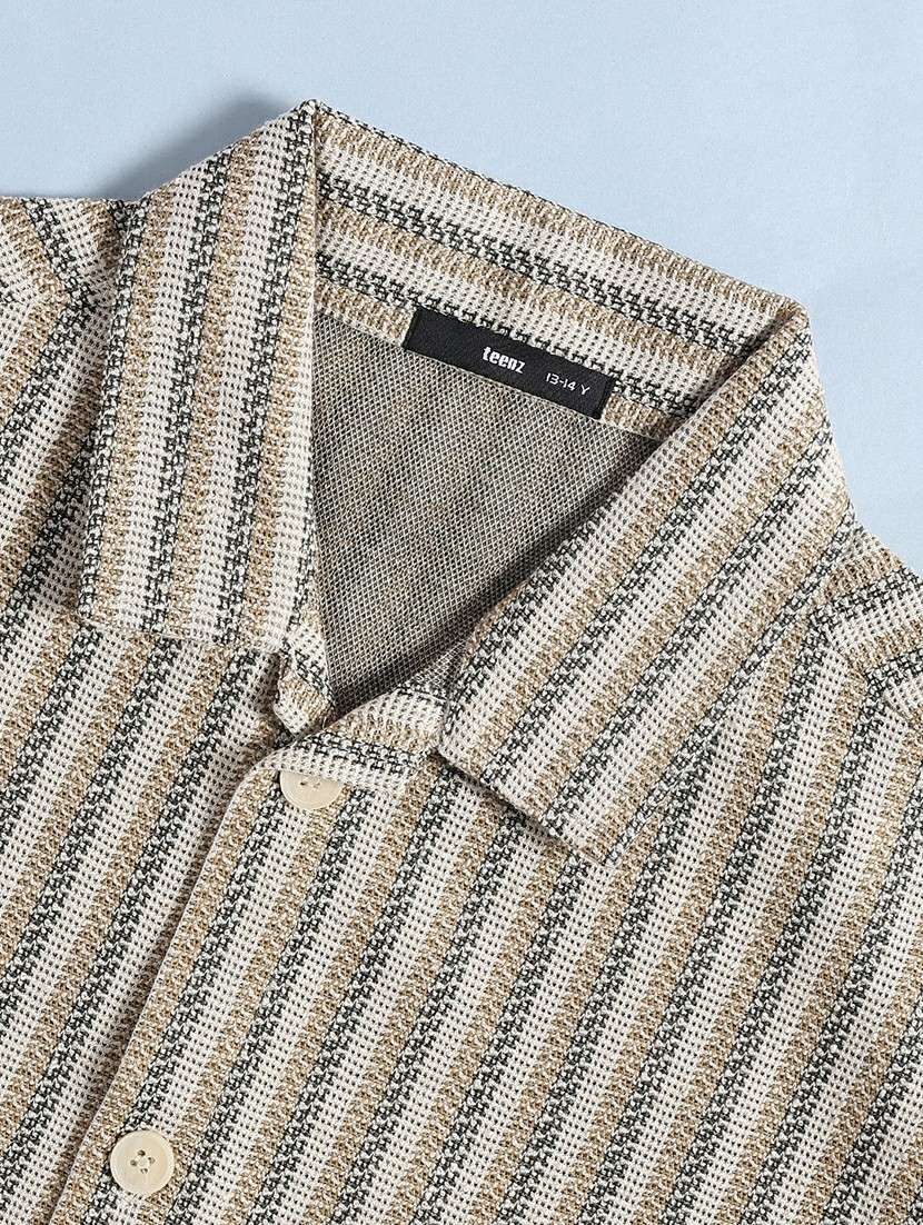 green cotton shirt - 22288587 -  Standard Image - 3