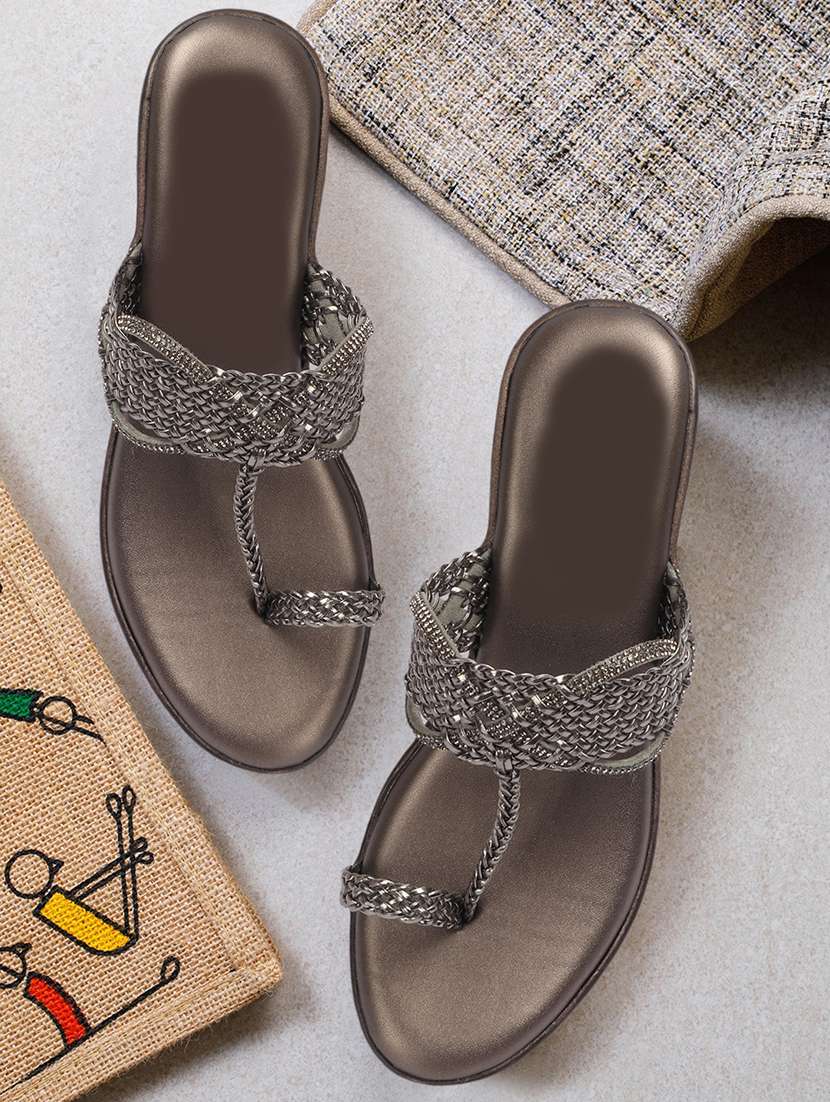 women embellished one toe block heel sandal