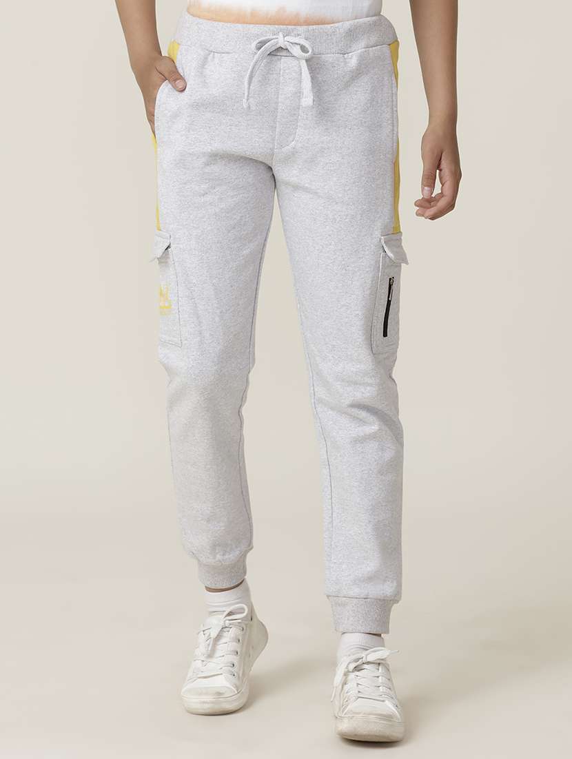 boys solid mid rise jogger