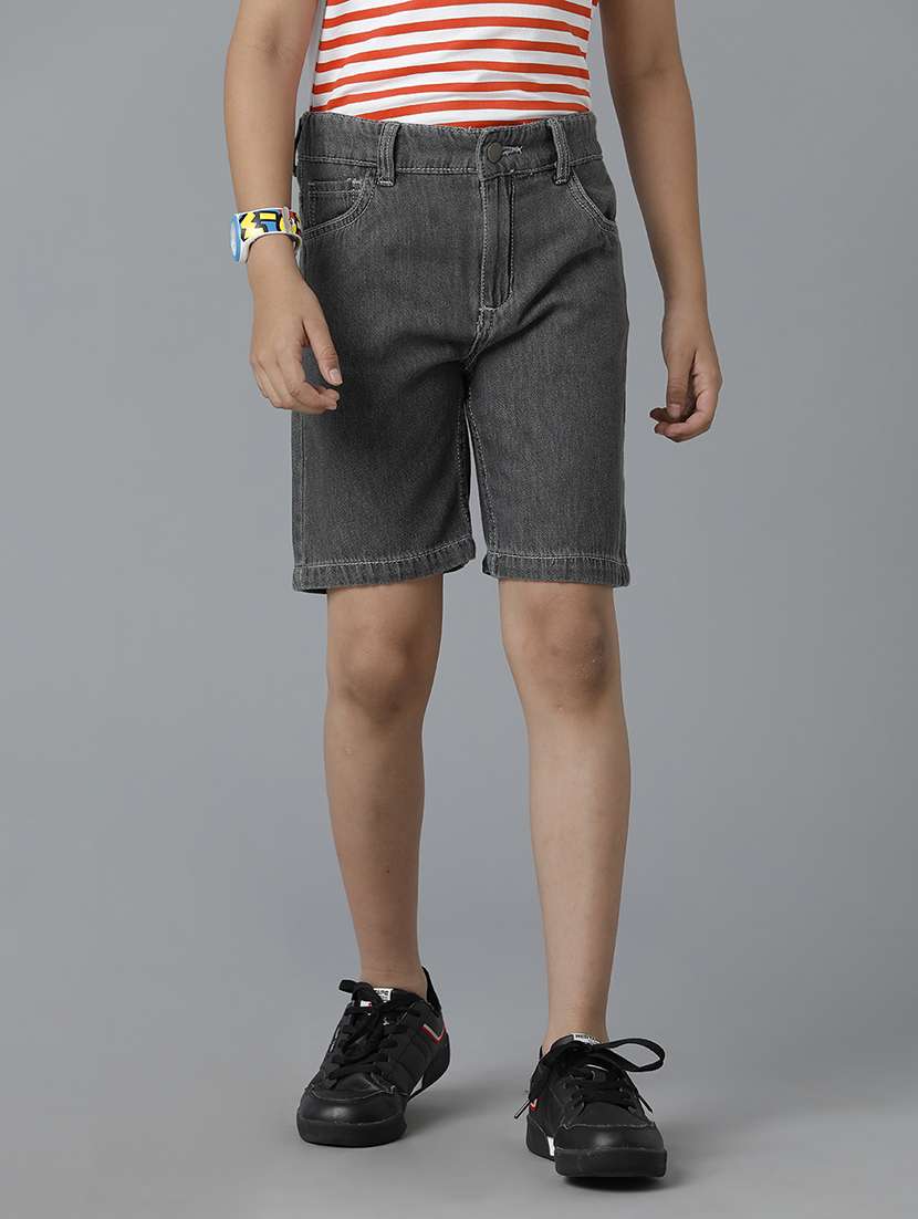 boys solid mid rise denim shorts