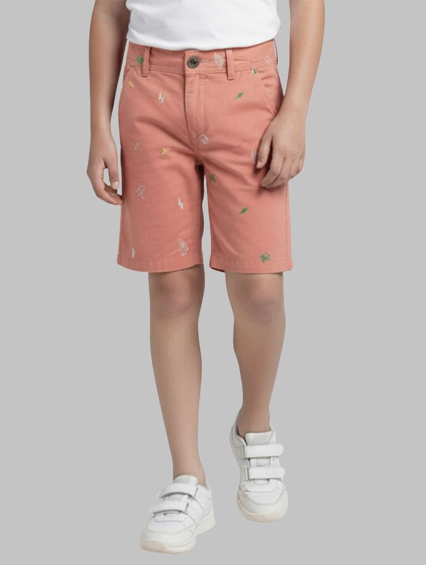 boys printed mid rise shorts