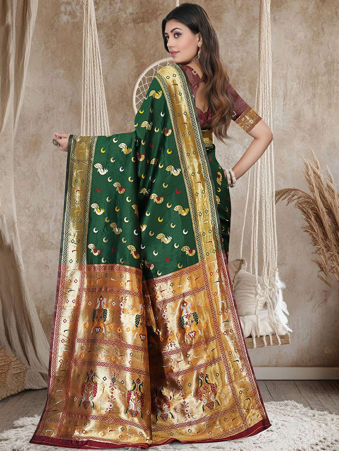 women self design banarasi saree with blouse - 22289202 -  Standard Image - 3