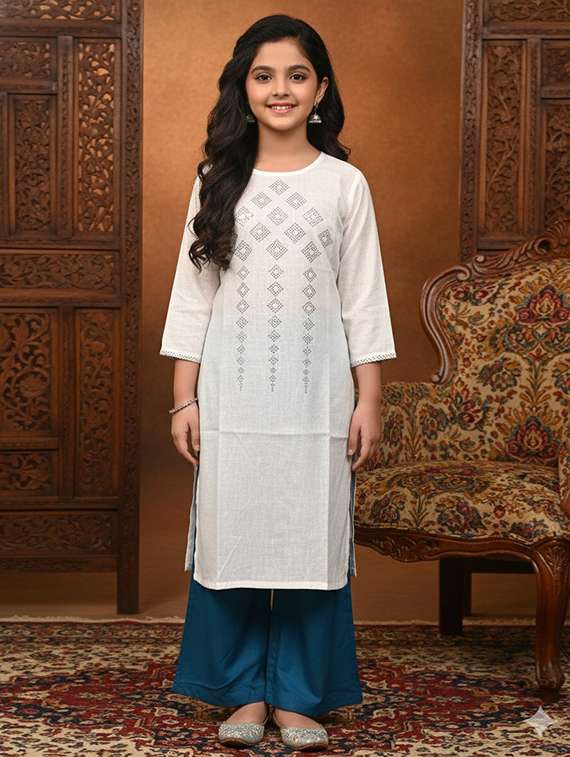 girls three quarter sleeve straight kurta