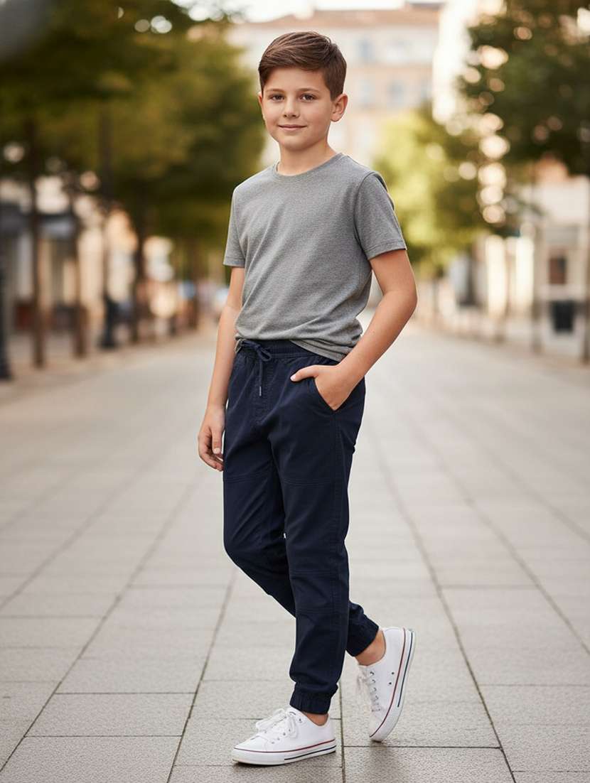 boys solid mid rise regular fit jogger