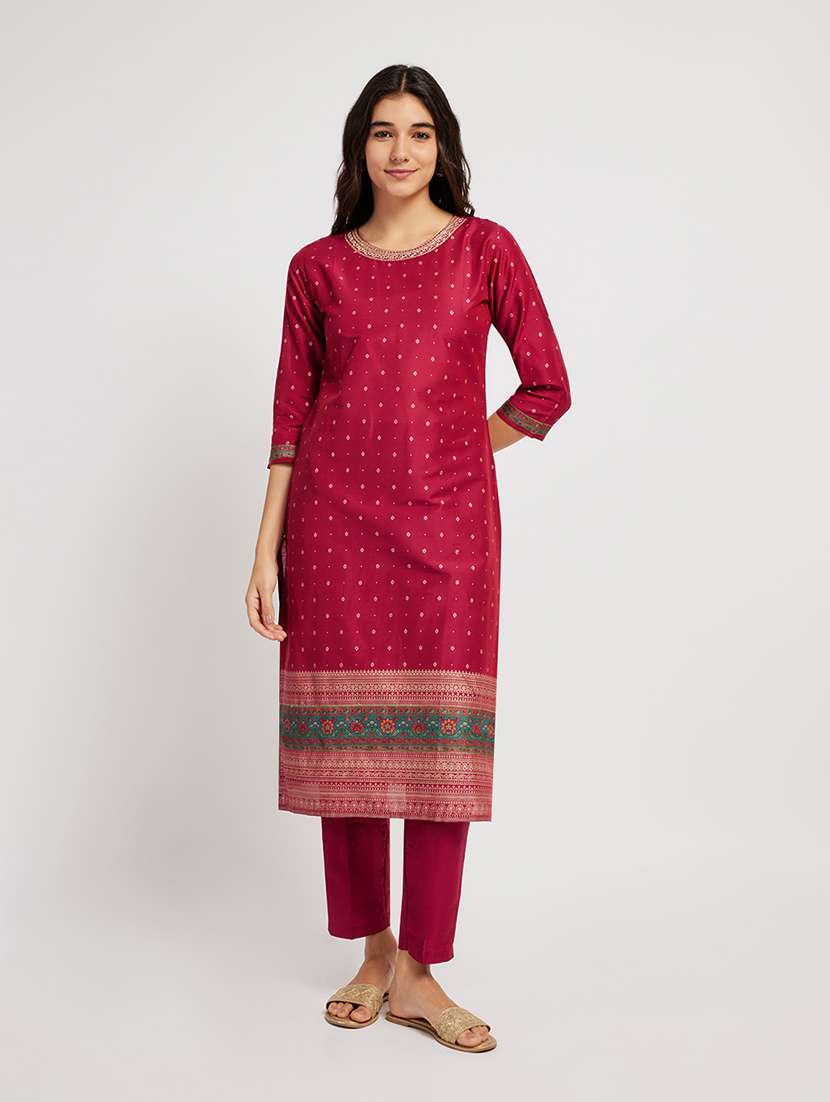 women printed three quarter sleeve straight kurta