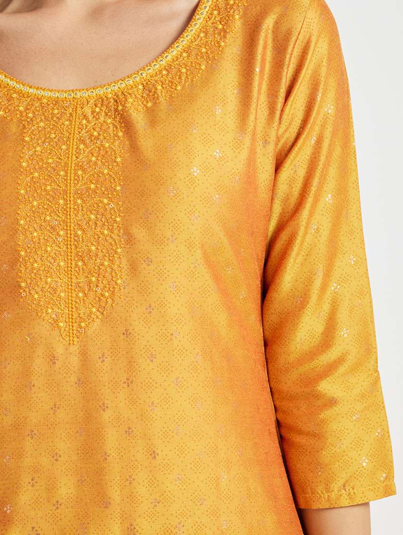 women printed three quarter sleeve a-line kurta - 22290493 -  Standard Image - 5