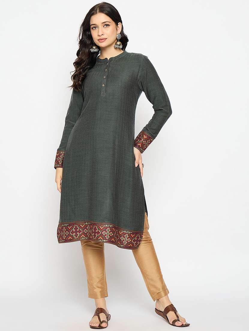 women self design long sleeve winter wear kurta 