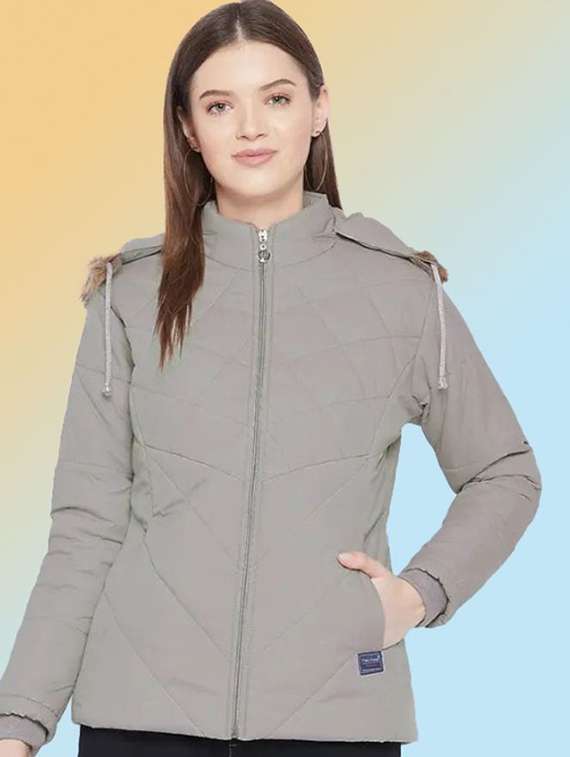 women solid long sleeve hooded quilted jacket