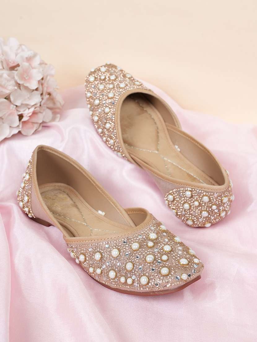 women embellished slip on jutis