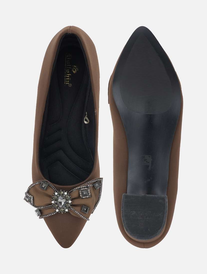 women solid slip on pump - 22292196 -  Standard Image - 5