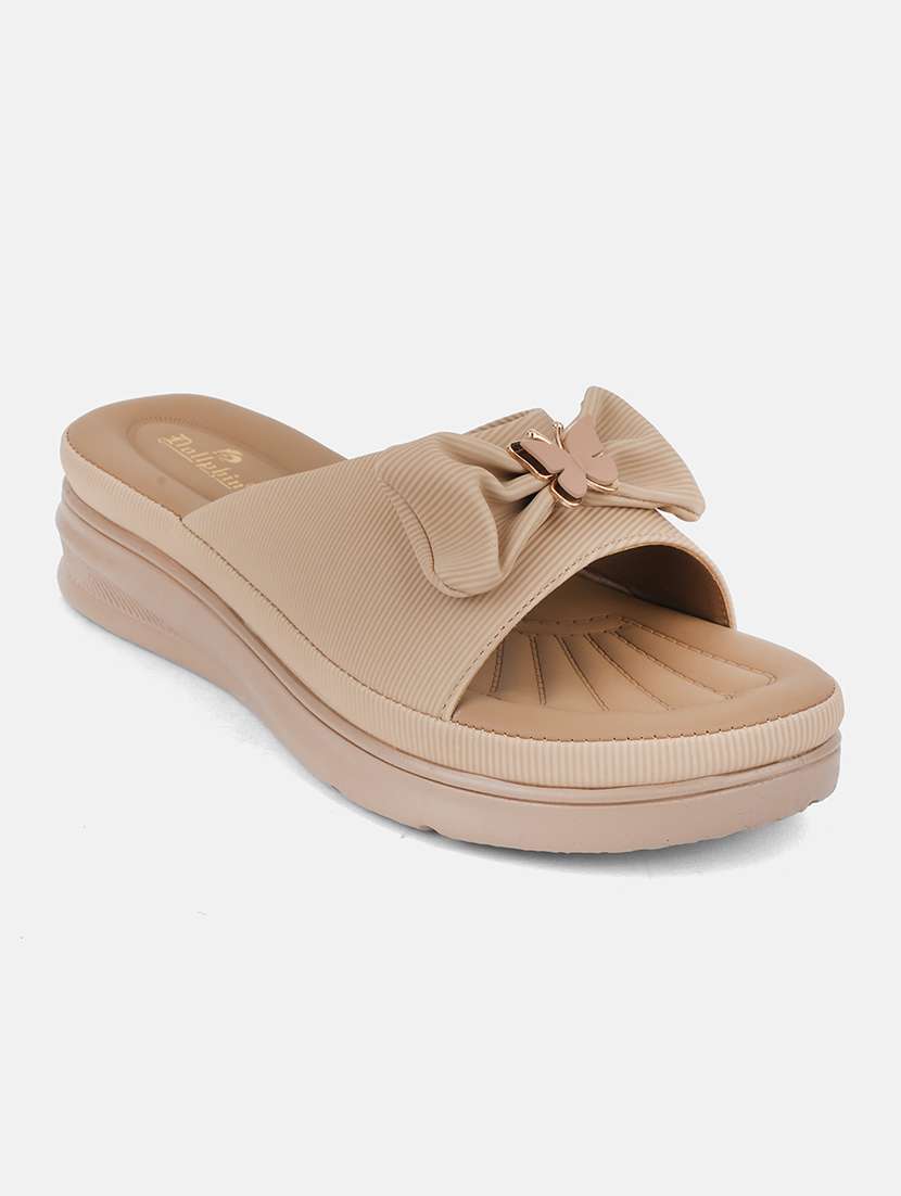 women solid platform wedge - 22292225 -  Standard Image - 3