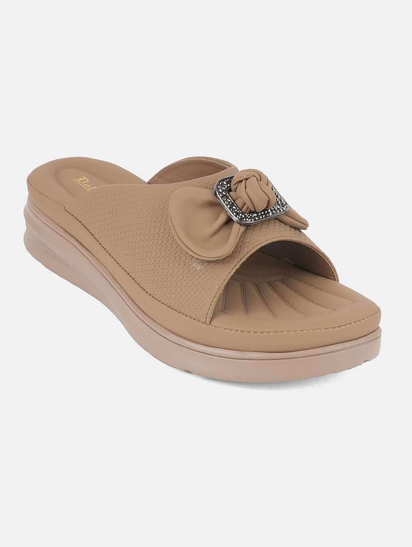 women solid platform wedge - 22292228 -  Standard Image - 3