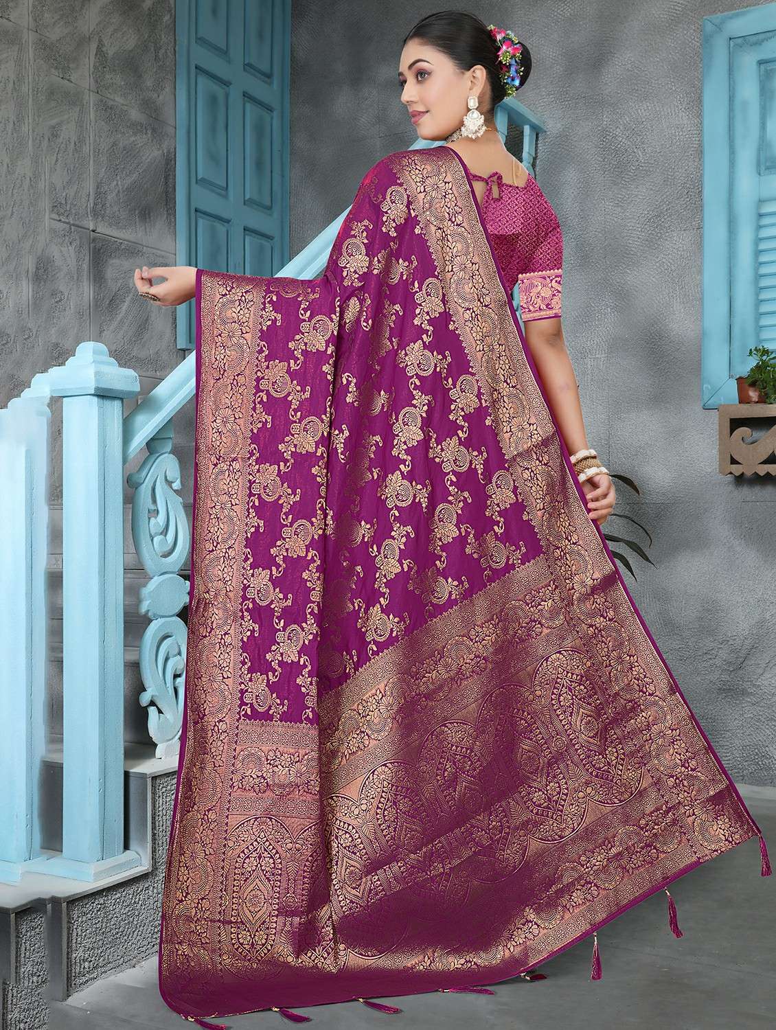 women self design banarasi saree with blouse - 22292577 -  Standard Image - 3