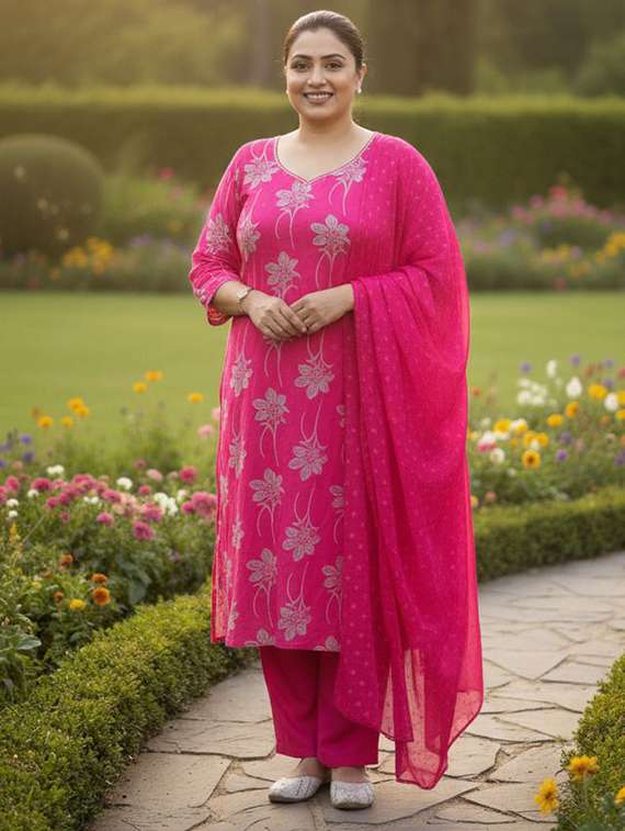 women floral three quarter sleeve kurta pant with dupatta set