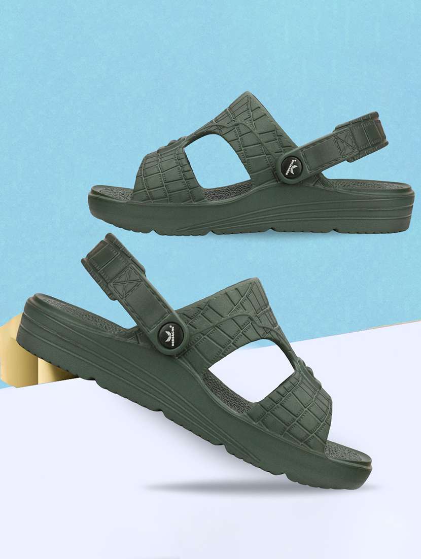 men textured slip on slider