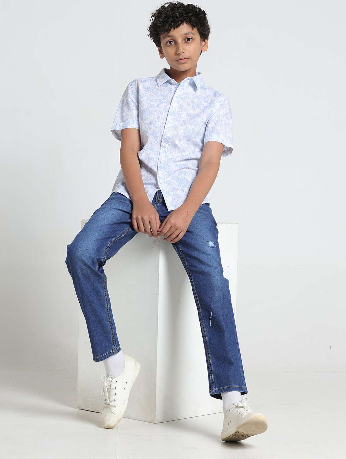 blue cotton shirt - 22293463 -  Standard Image - 3