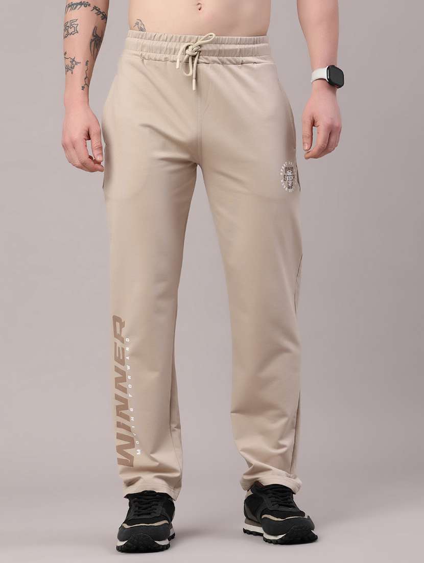 men printed mid rise regular fit trackpant