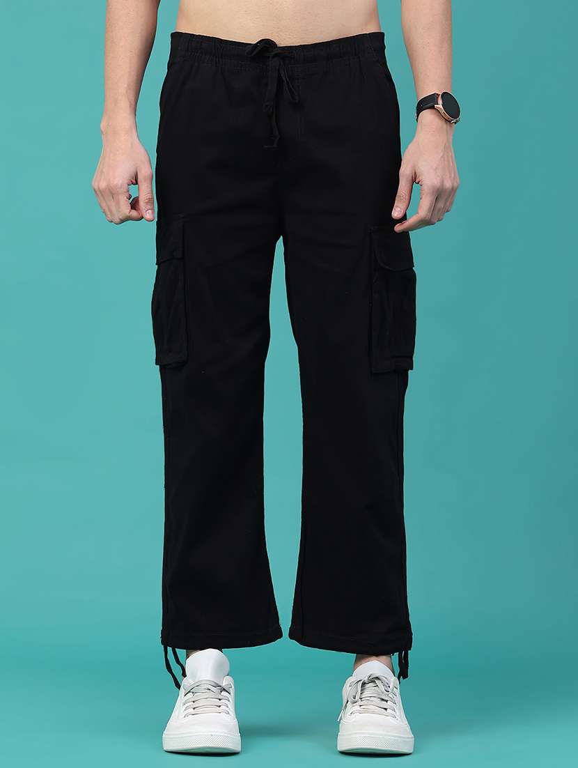 men solid mid rise regular fit cargo 