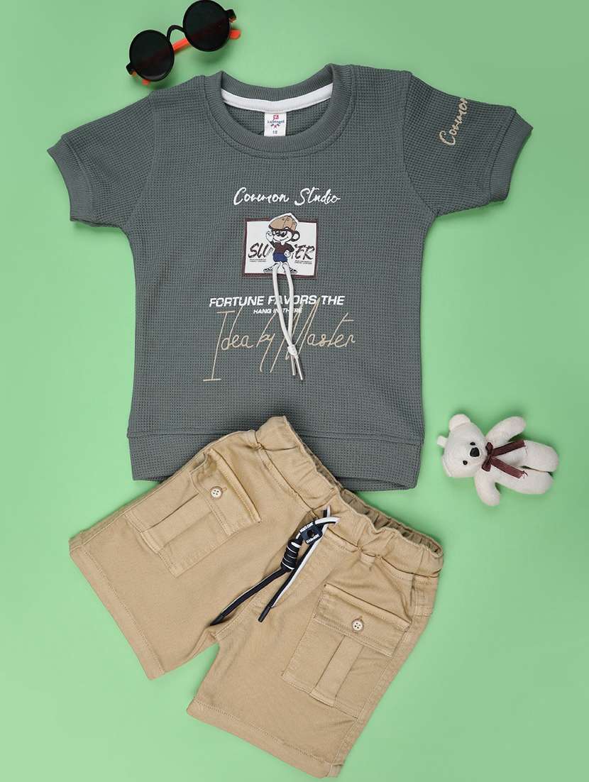 boys printed t-shirt & shorts co-ords set