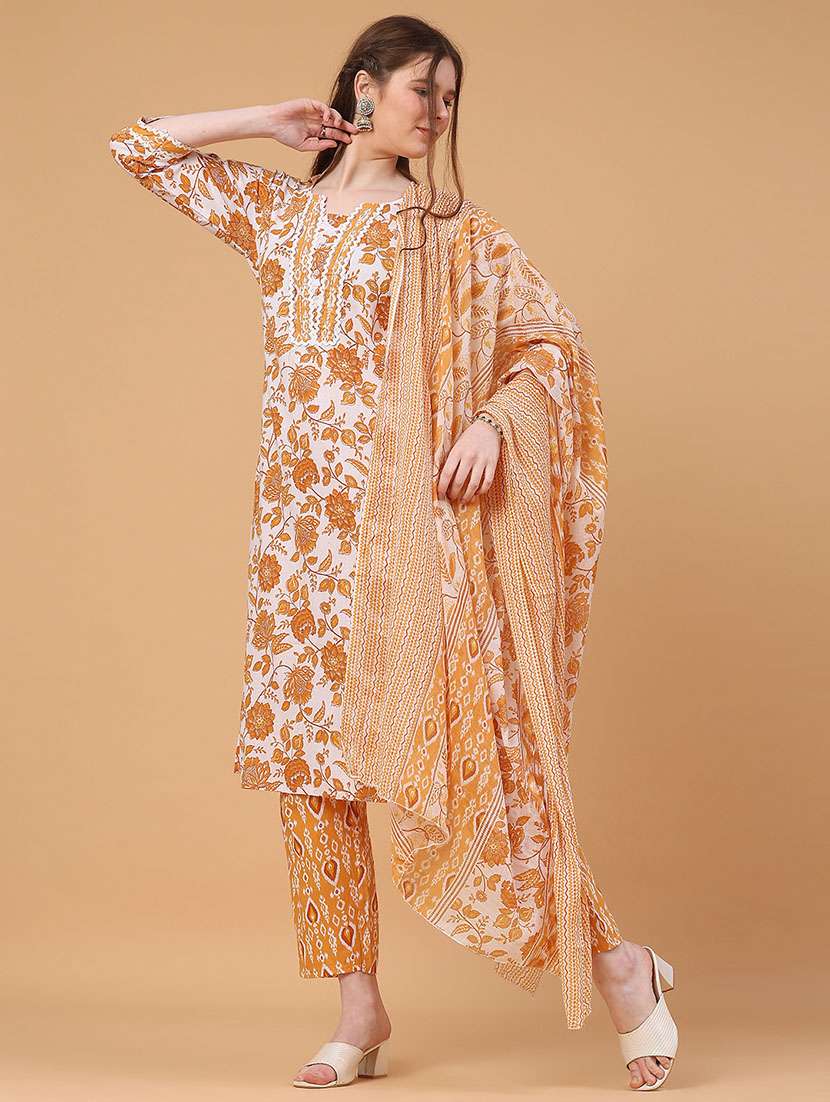 women printed three quarter sleeve kurta pant with dupatta set