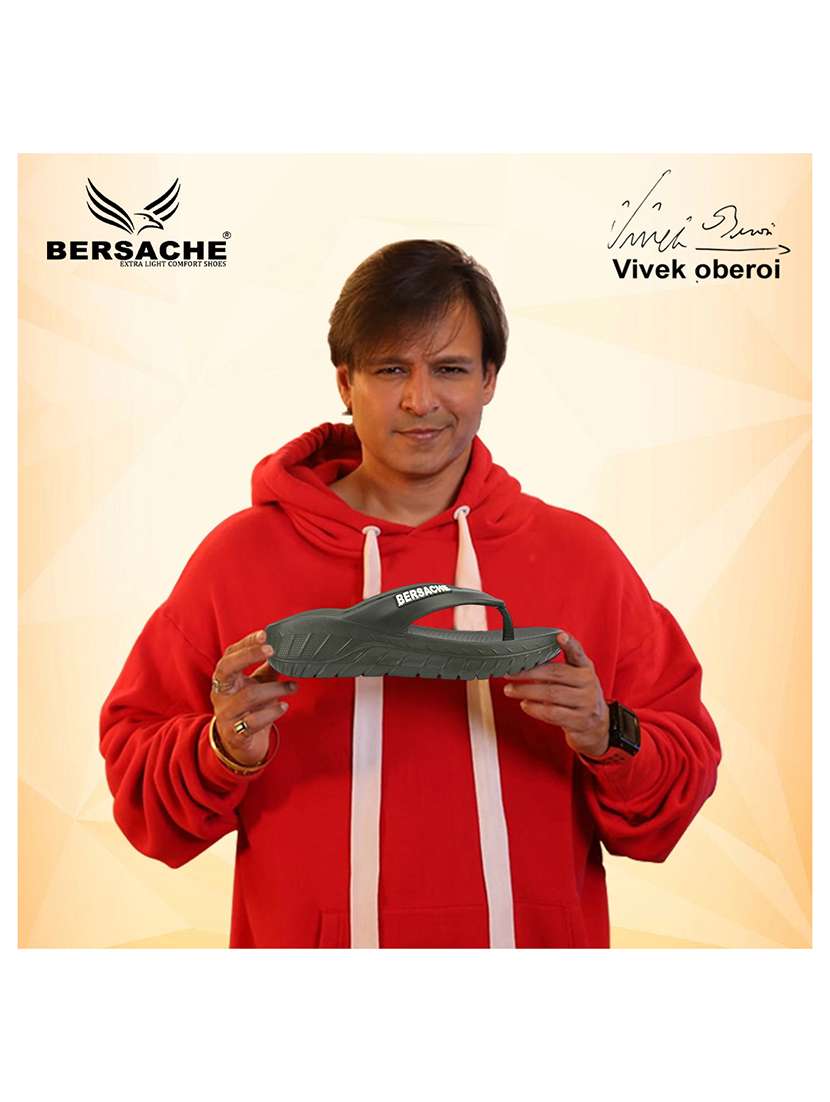 men solid toe seperator slipper - 22294293 -  Standard Image - 5