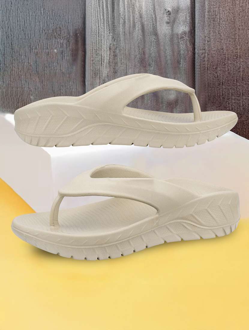 men solid toe seperator slipper