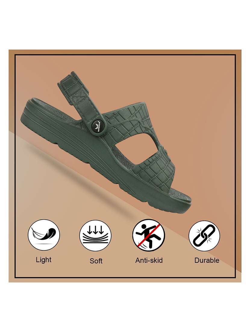 men textured slip on slider - 22294302 -  Standard Image - 3