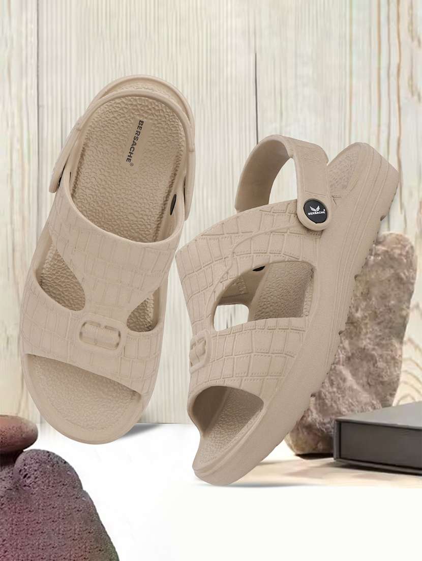 men textured slip on slider