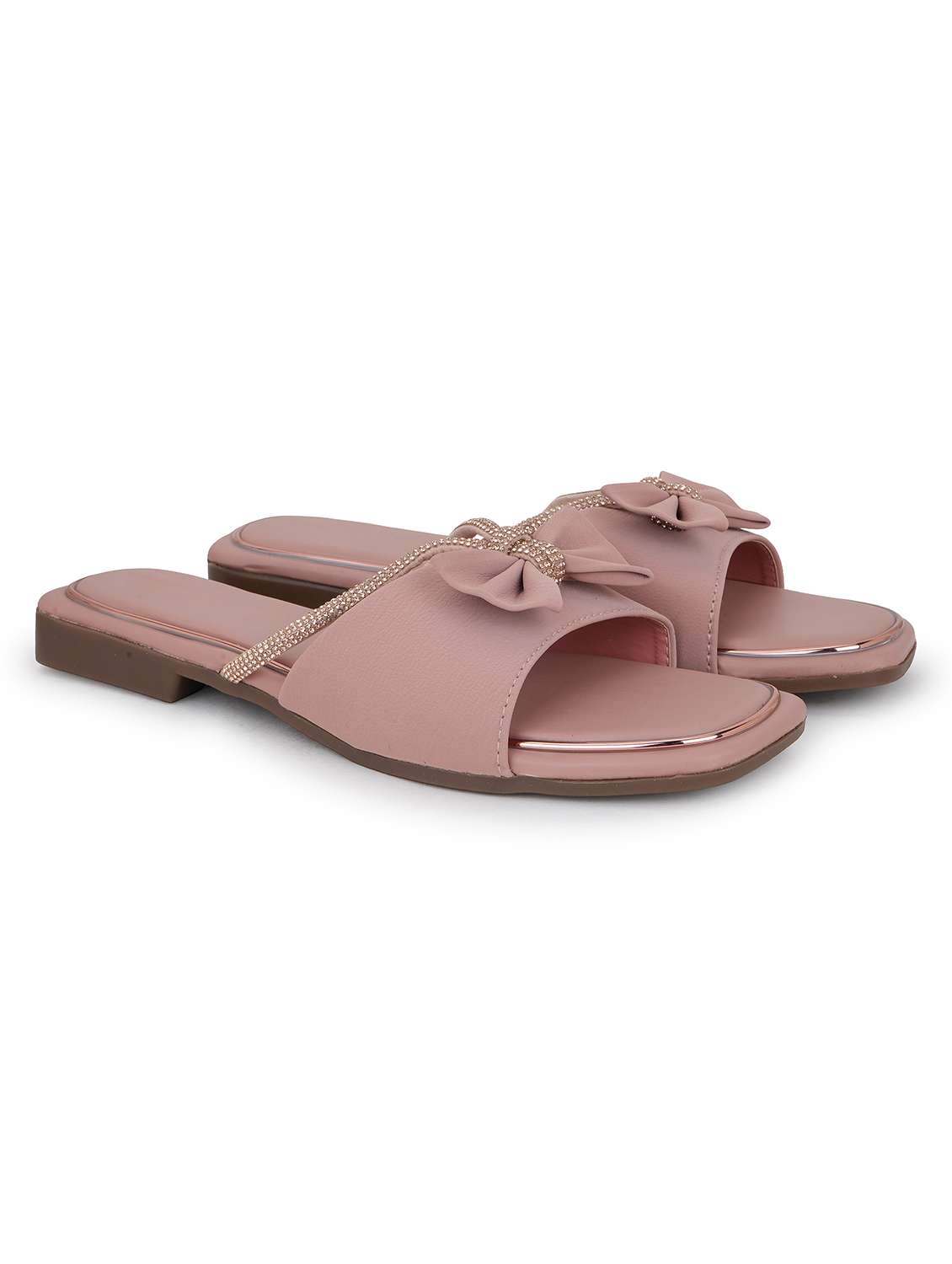 women slip on flat sandal