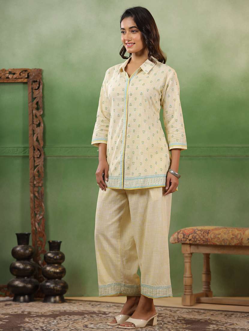 women printed three quarter sleeve ethnic co-ord set - 22294996 -  Standard Image - 3