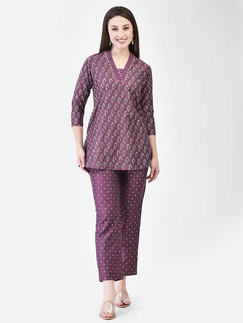 women printed three quarter sleeve ethnic co-ord set