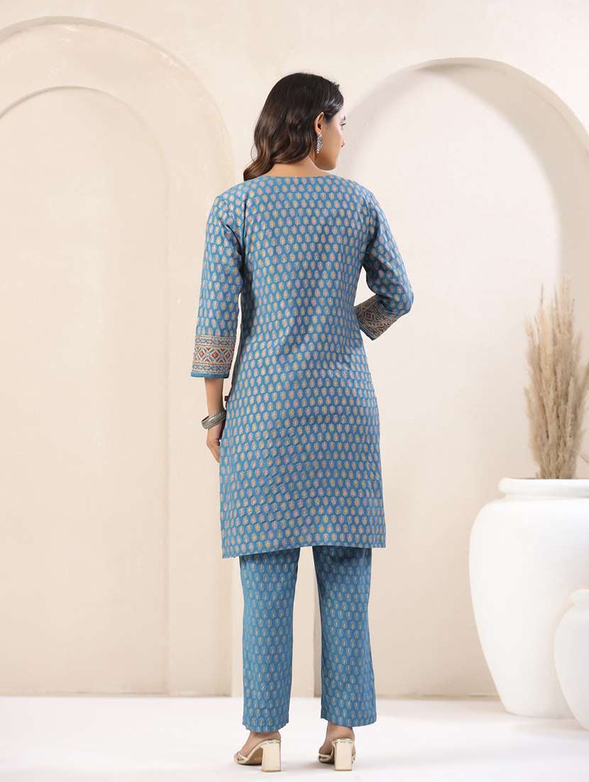 Women Printed Three Quarter Sleeve Kurta Pant Set - 22295008 -  Standard Image - 3