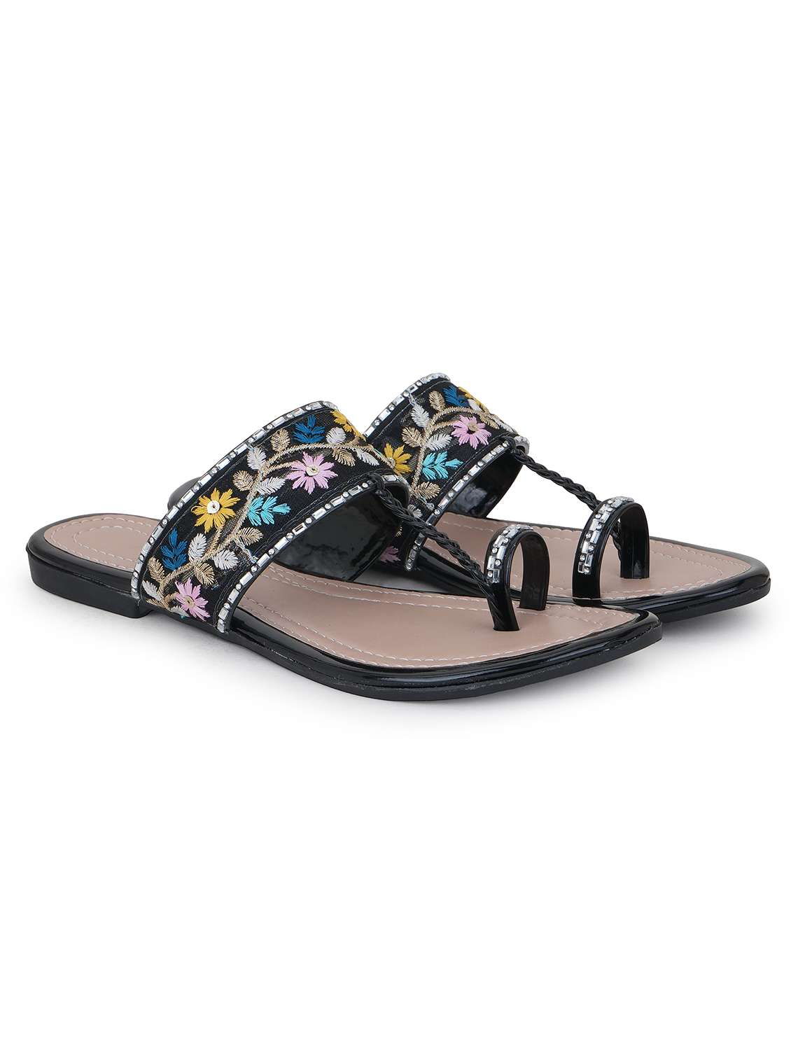women embroidered one toe flat sandal