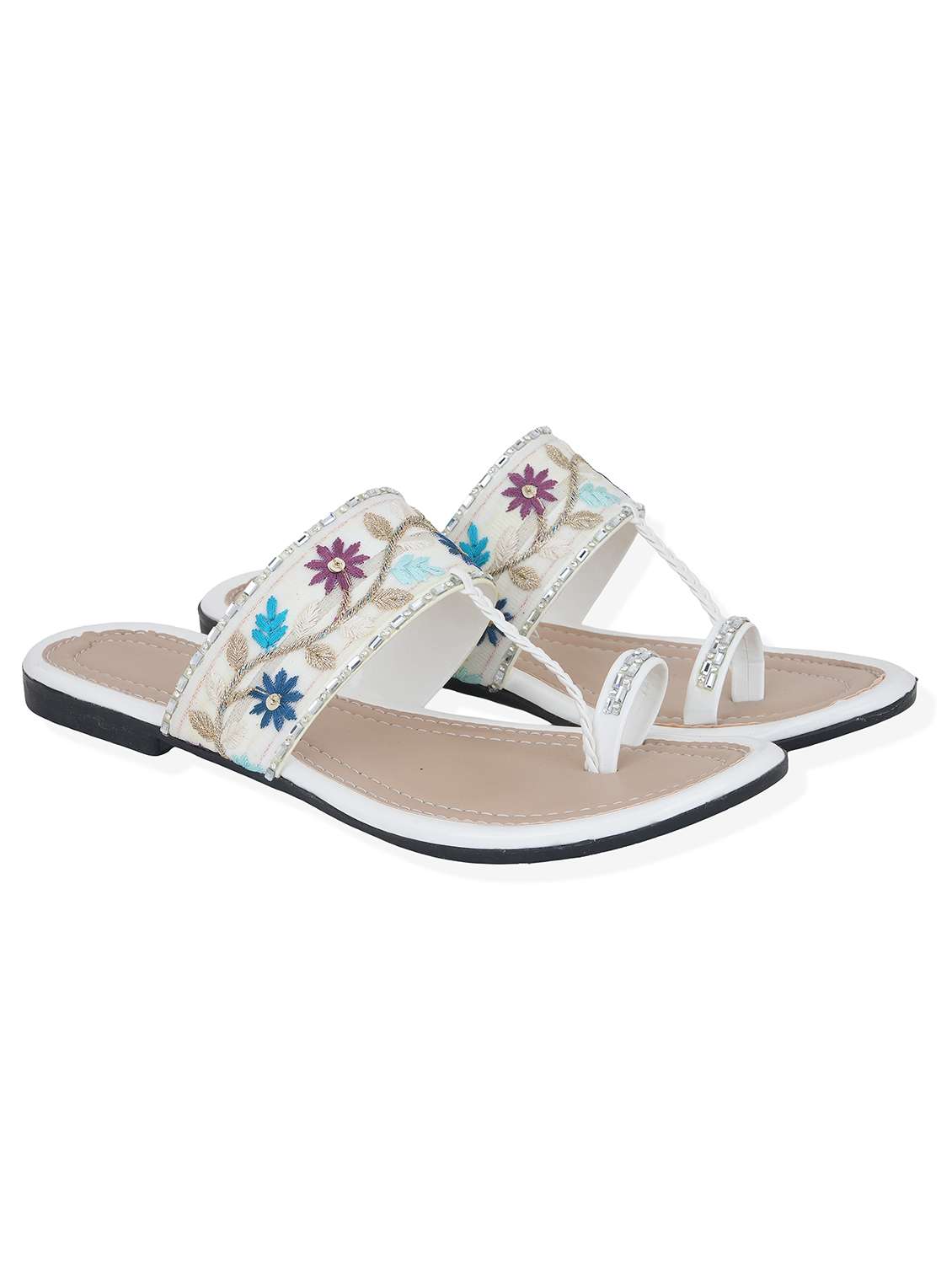 women embroidered one toe flat sandal