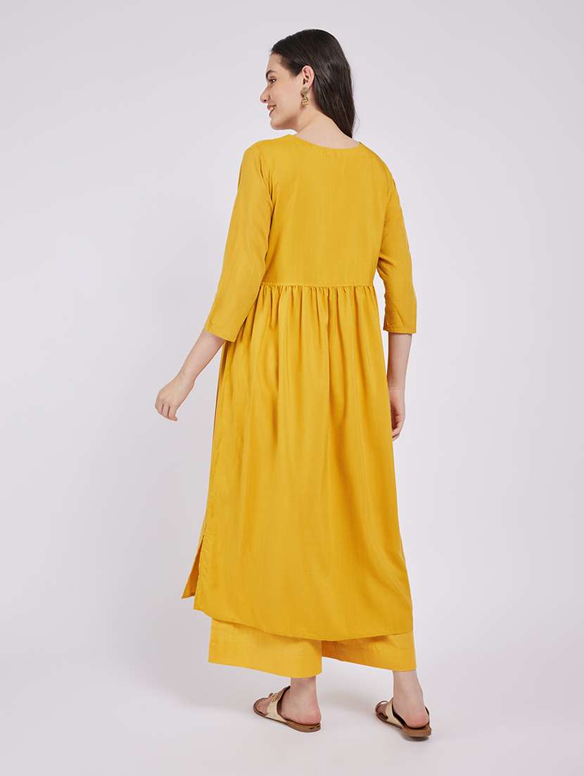 women solid three quarter sleeve a-line kurta - 22295105 -  Standard Image - 3
