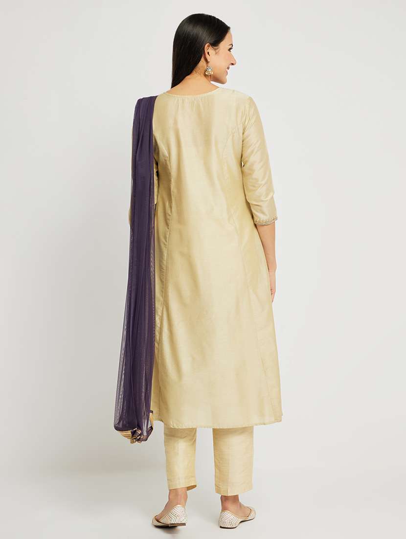 women solid with work three quarter sleeve a-line kurta - 22295106 -  Standard Image - 3