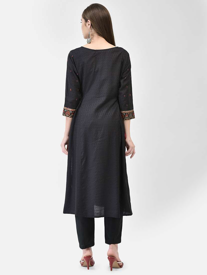 women self design three quarter sleeve a-line kurta - 22295108 -  Standard Image - 3