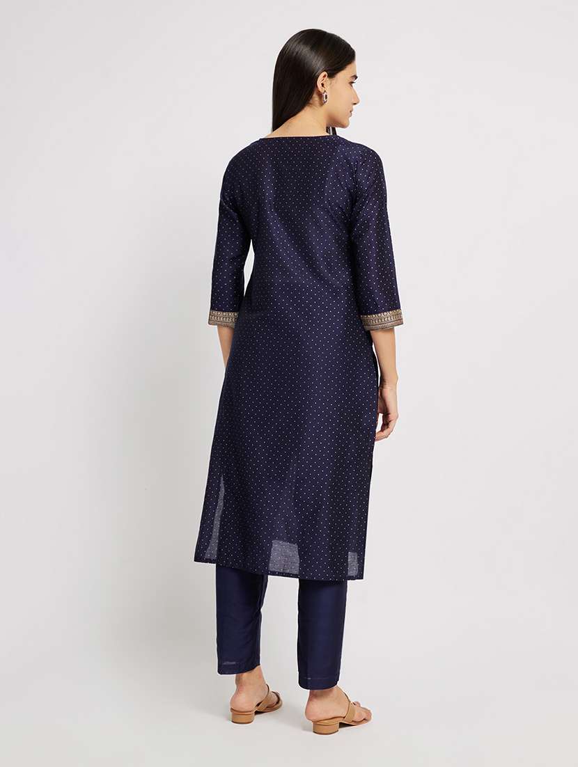 women printed three quarter sleeve straight kurta - 22295113 -  Standard Image - 3