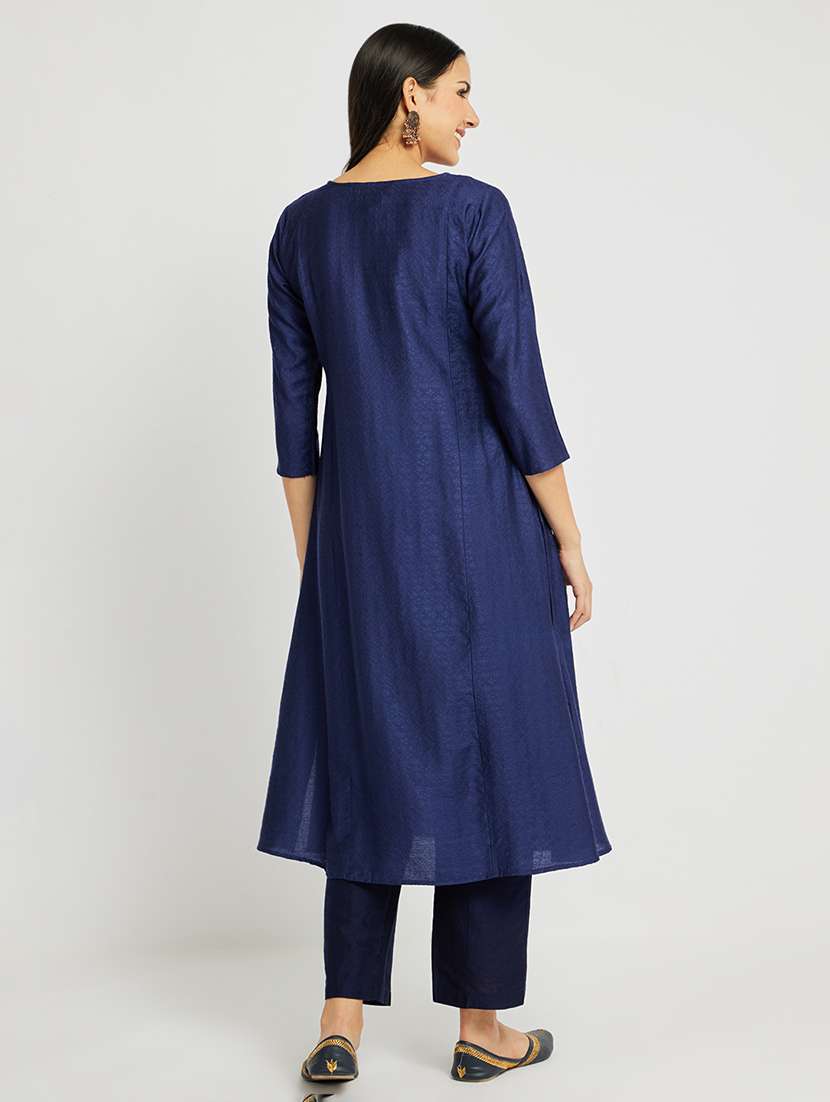 women self design three quarter sleeve a-line kurta - 22295139 -  Standard Image - 3